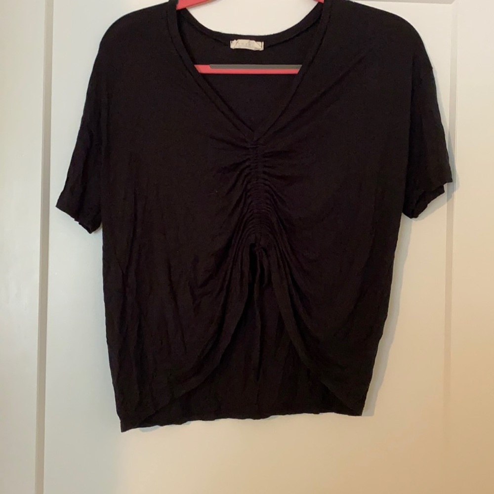 Black Scrunched crop top